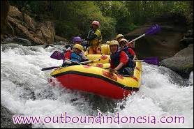 Serunya Rafting Kesambon Malang, www.raftingkesambonmalang.com, (0341) 5032699